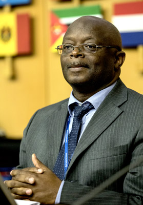 Webber Ndoro Director General