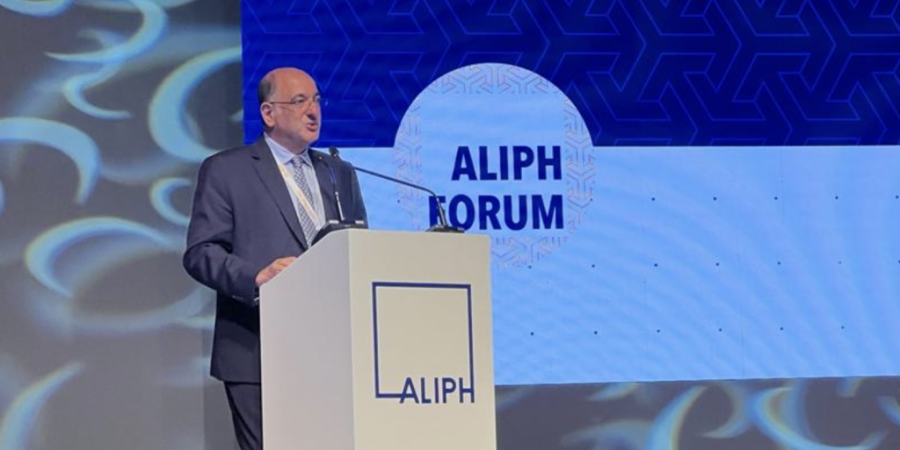 Zaki Aslan moderates at ALIPH Forum 2023