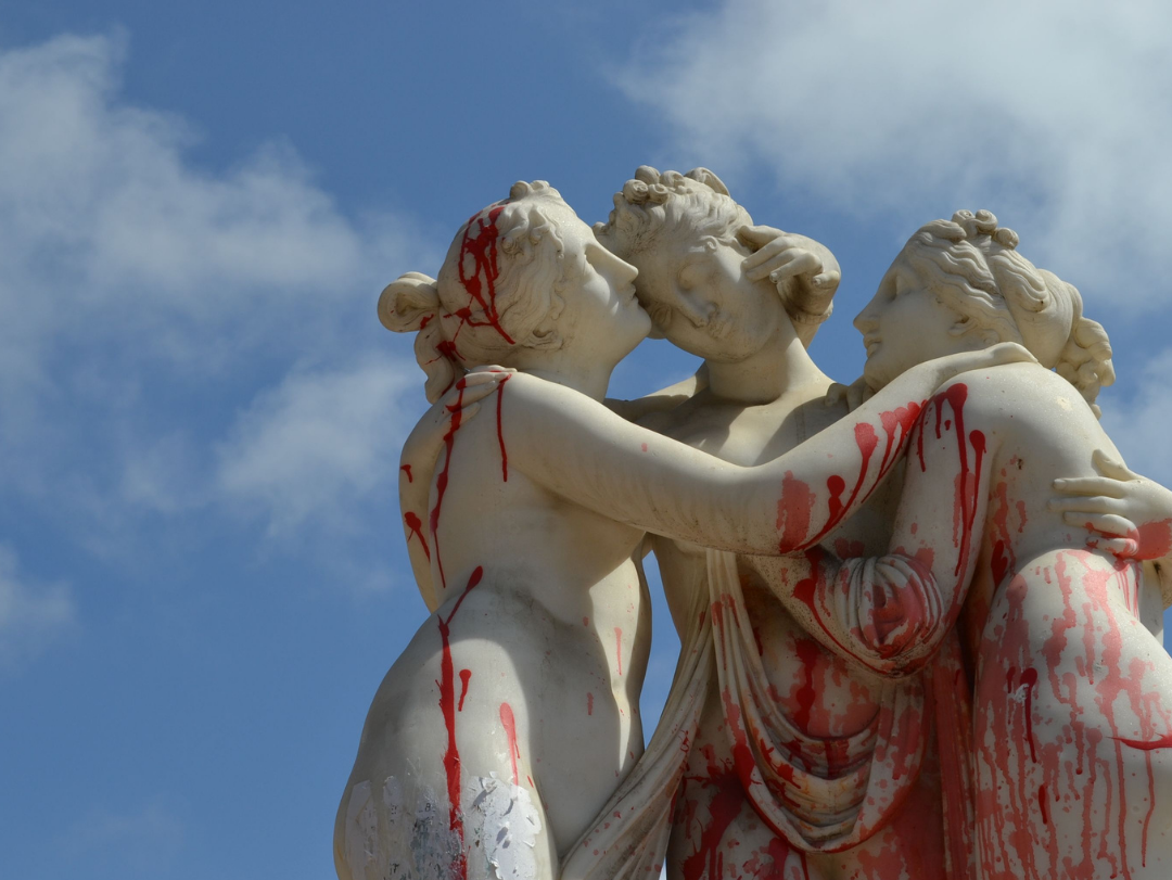 Survey on New meanings and significance of sculptural heritage in public spaces: challenges for its preservation