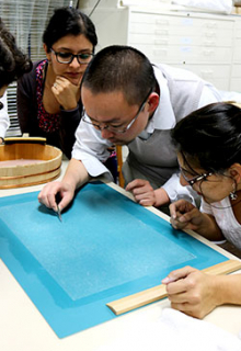 Paper Conservation in Latin America: Meeting East