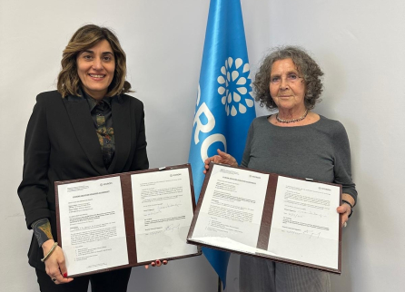 This generous donation is a testament to Mr Spini and Ms Antongini's lifelong commitment to preserving Africa's cultural legacy, particularly in documenting the meaning of these landscapes to local communities and how are experienced by them. Their work enriches ICCROM's Archives, ensuring that future generations can access and learn from this extraordinary visual heritage.