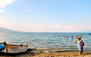 Community and Heritage: a public consultation campaign for Lake Ohrid Community and Heritage: a public consultation campaign for Lake Ohrid